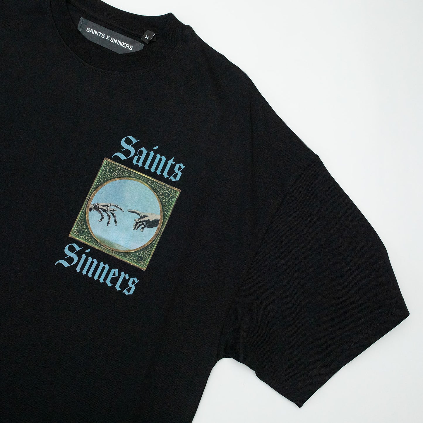 "DIVINE TOUCH" T-SHIRT - BLACK