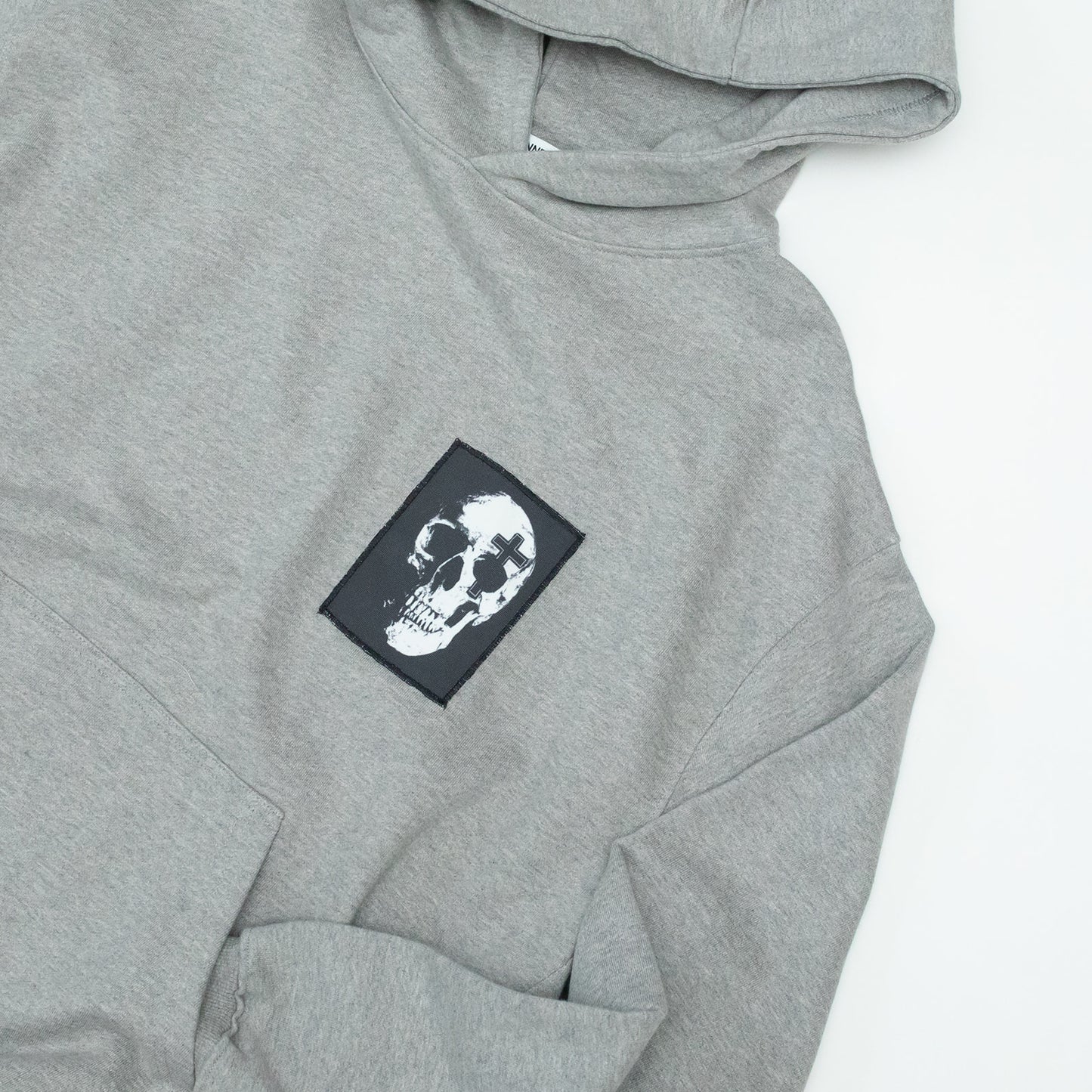 "DIVINE SKULL" HOODIE - GREY