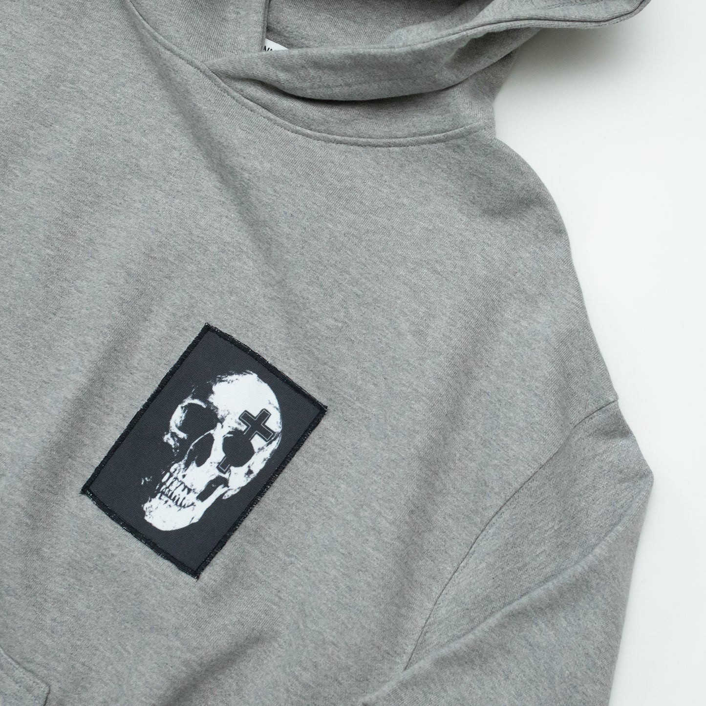 "DIVINE SKULL" HOODIE - GREY