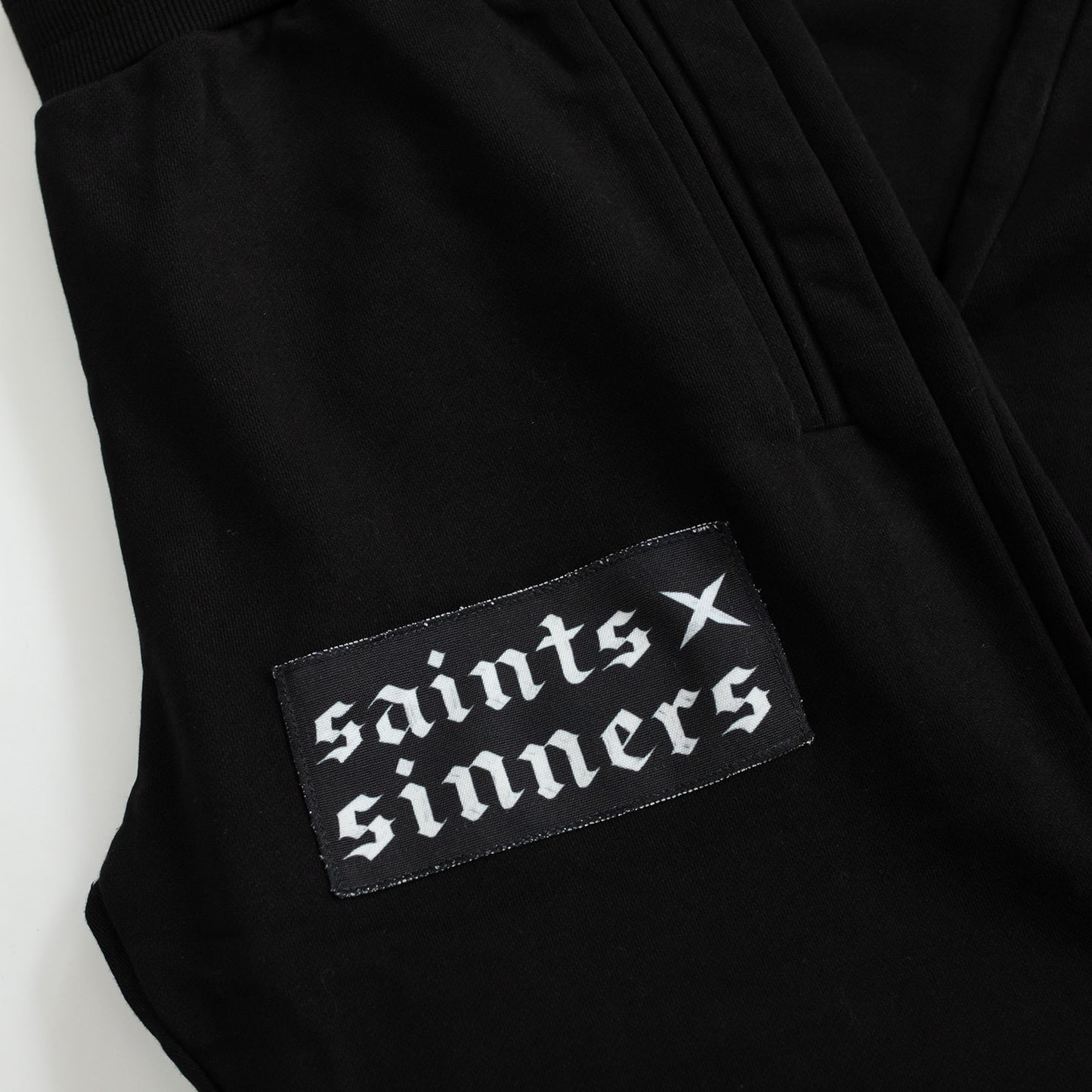 PAINTED LOGO SWEATS - BLACK